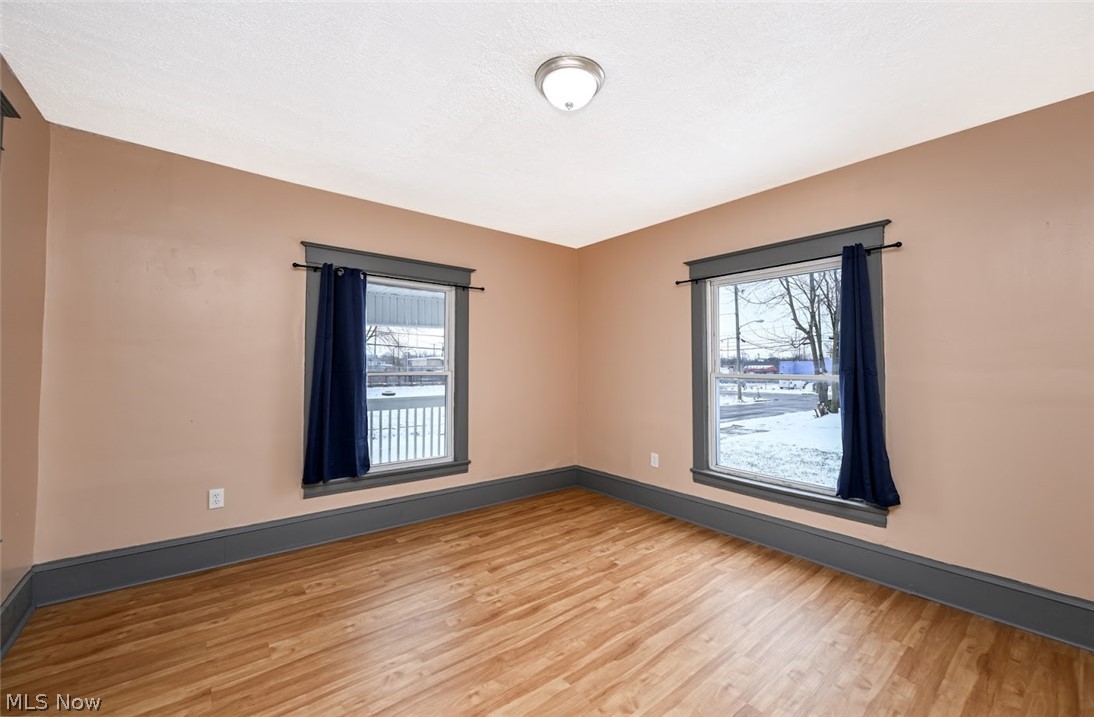 1060 Yale Street Akron OH 44301