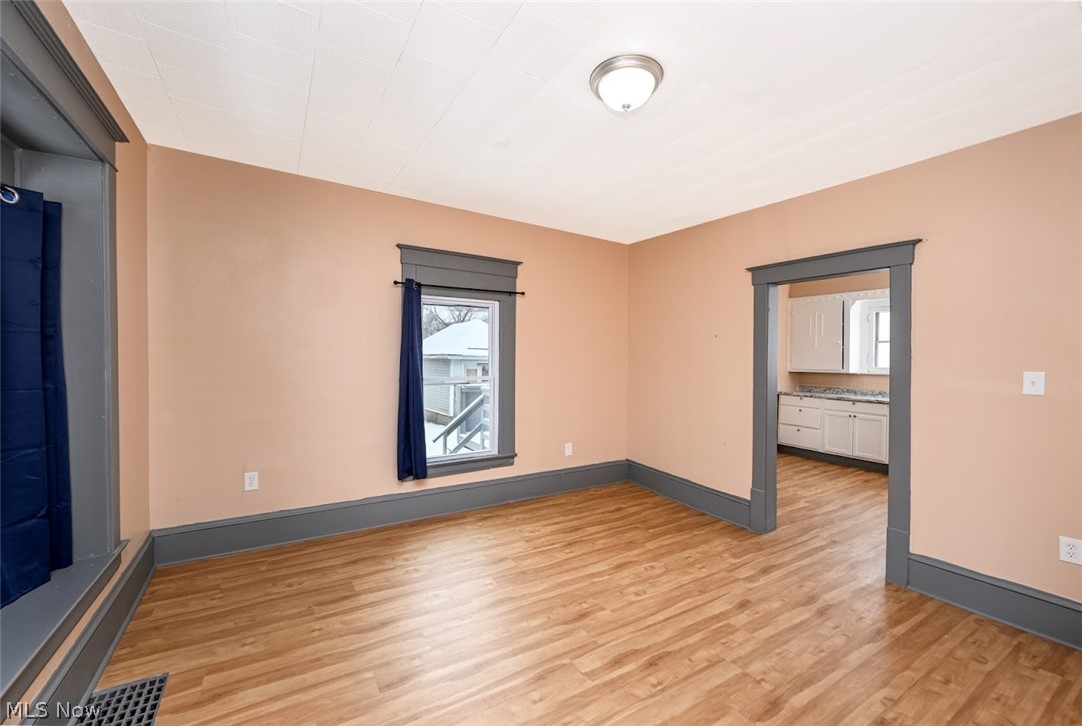 1060 Yale Street Akron OH 44301