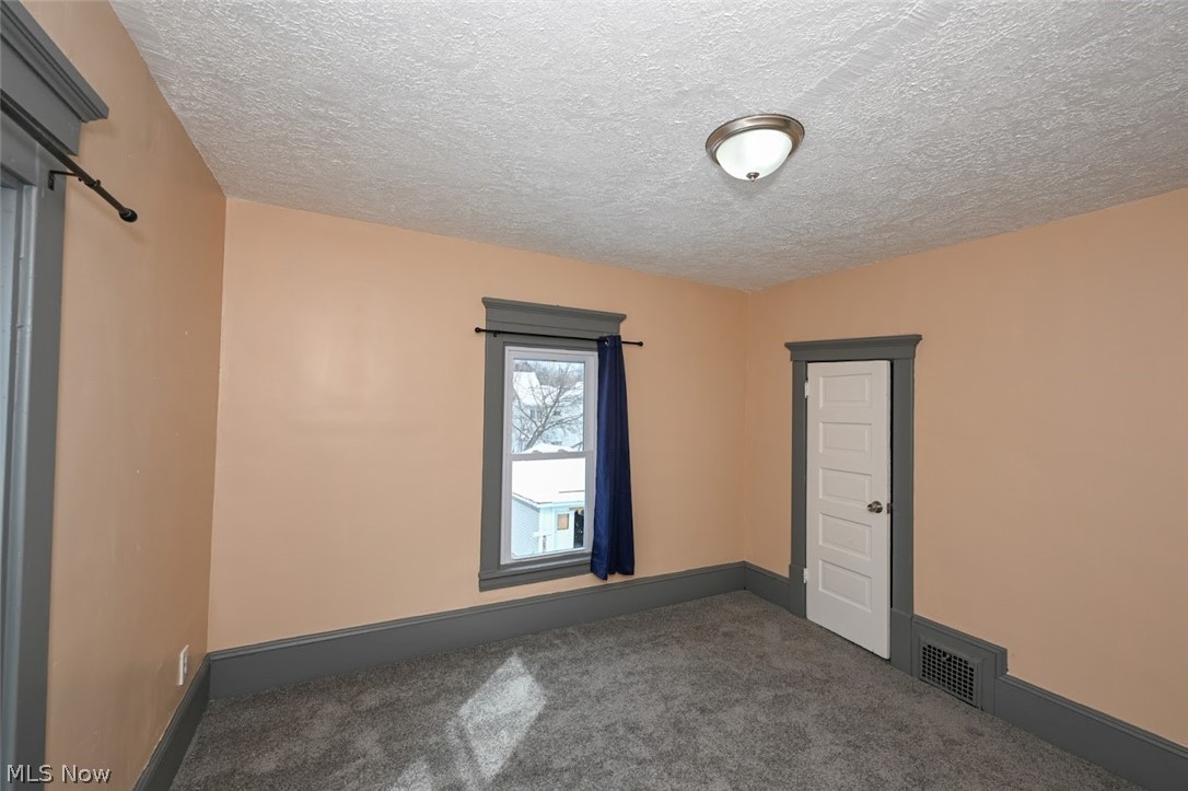 1060 Yale Street Akron OH 44301