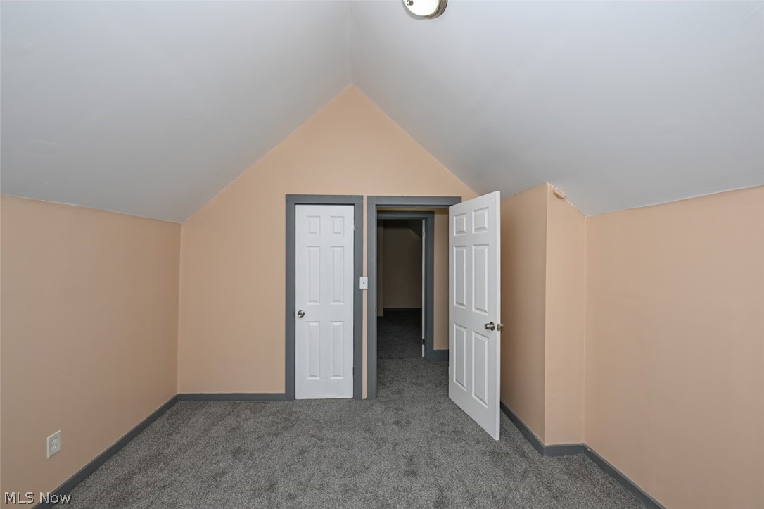 1060 Yale Street Akron OH 44301