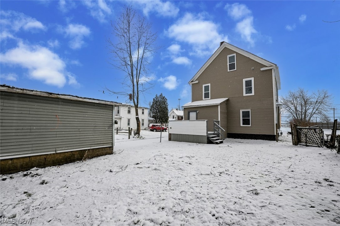 1060 Yale Street Akron OH 44301