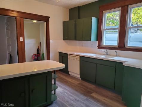 830 Sumner Street Akron OH 44311