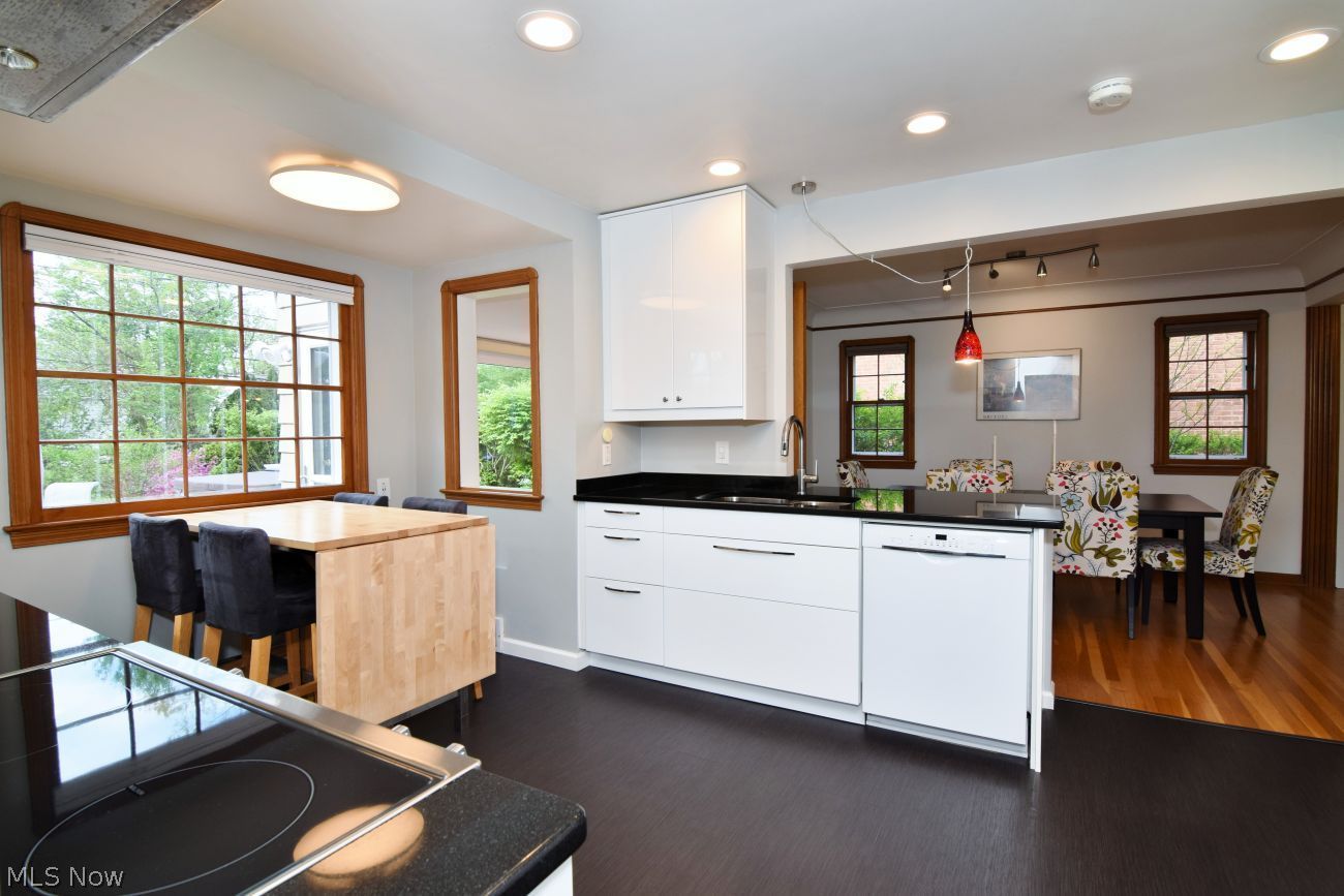 22012 Westchester Road Shaker Heights OH 44122