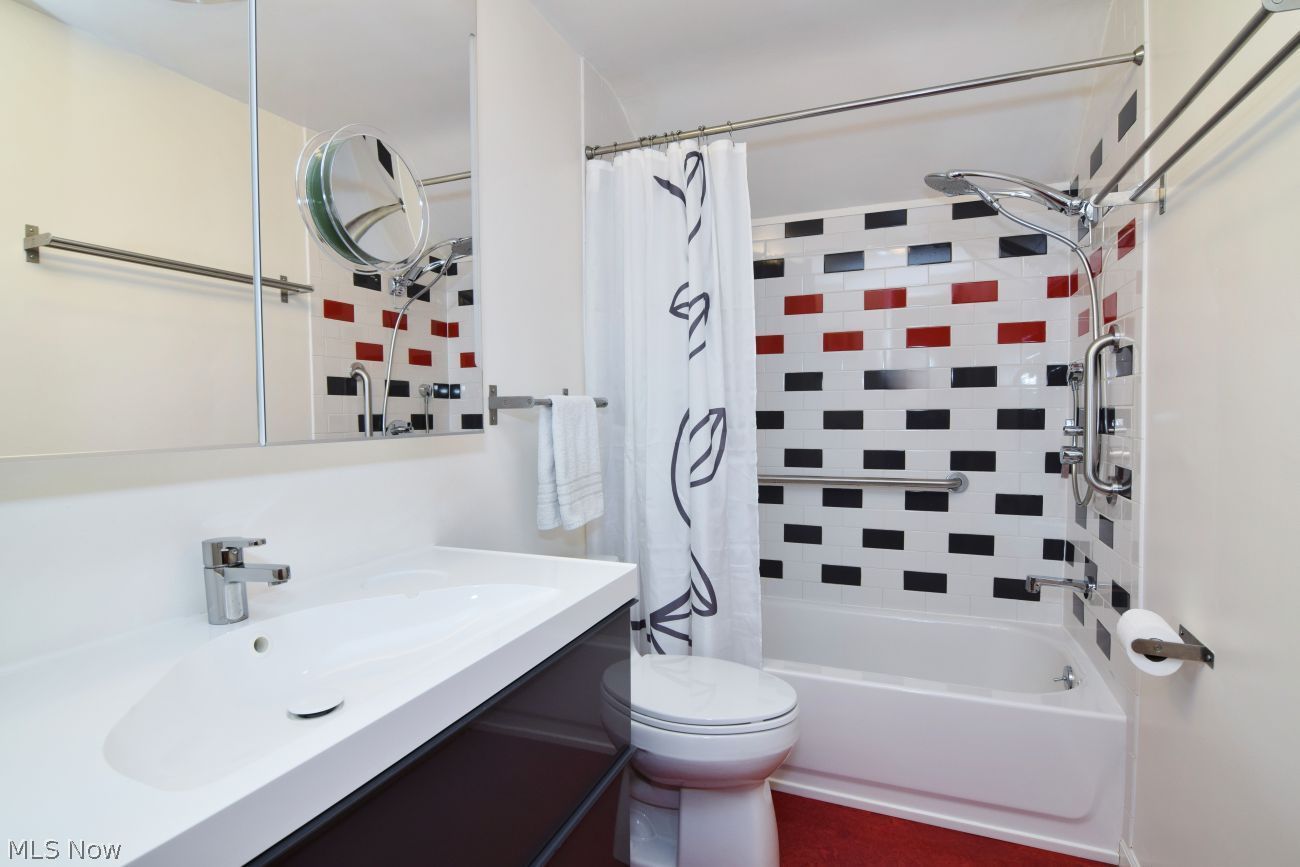 22012 Westchester Road Shaker Heights OH 44122