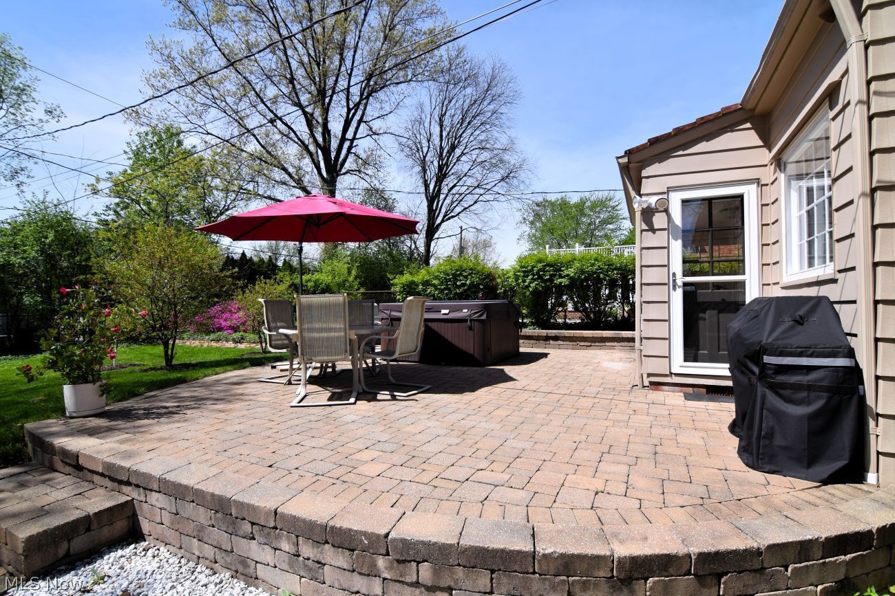 22012 Westchester Road Shaker Heights OH 44122