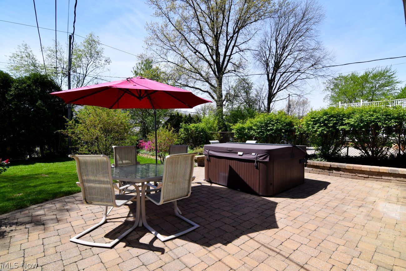 22012 Westchester Road Shaker Heights OH 44122