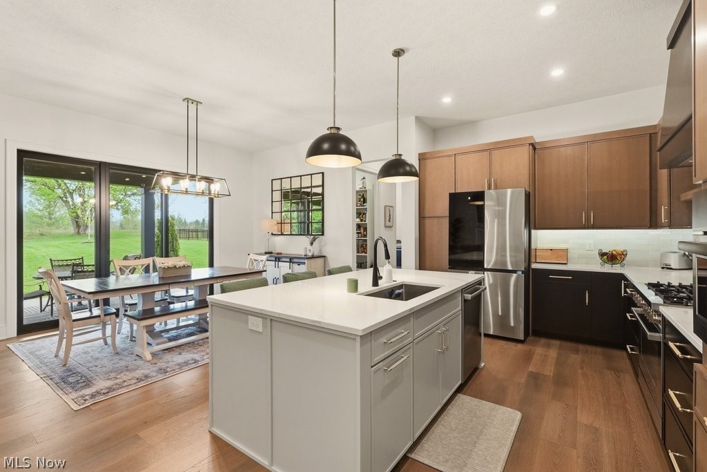 2082 Lanterman Circle Hinckley OH 44233