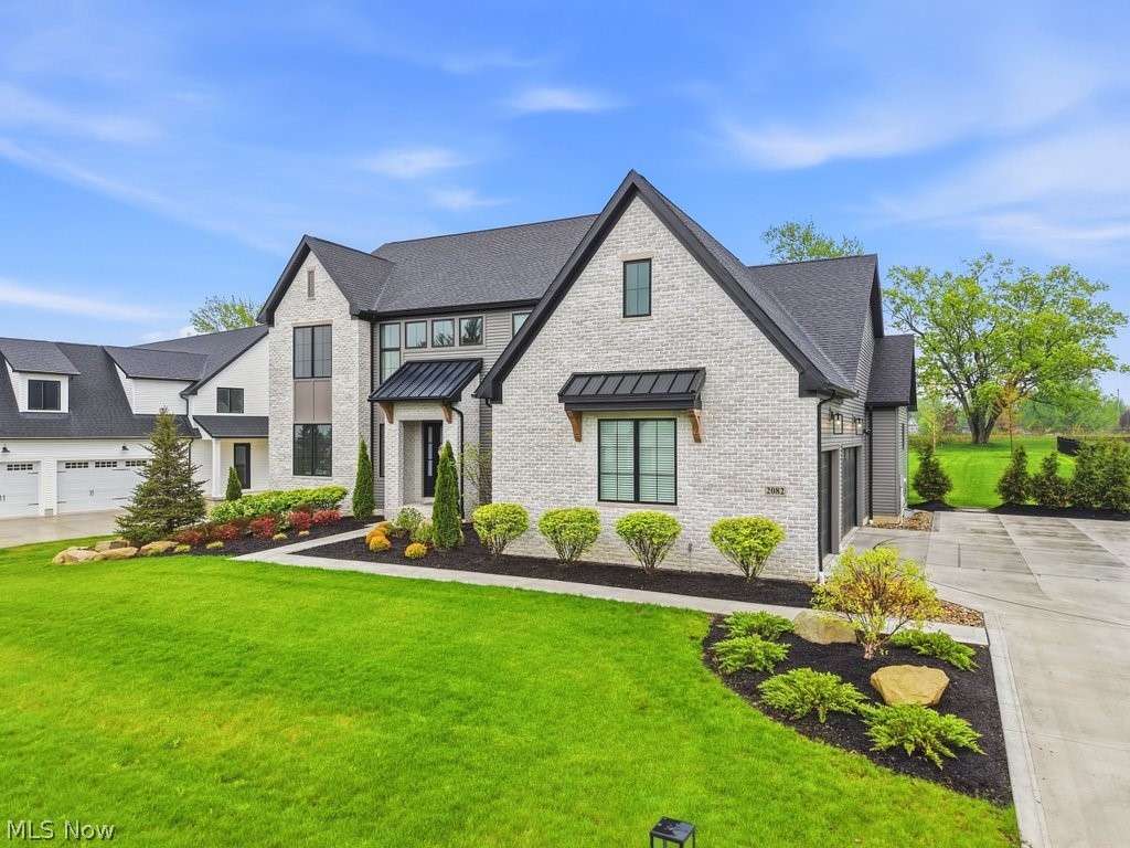 2082 Lanterman Circle Hinckley OH 44233
