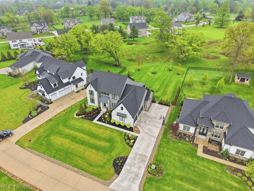 2082 Lanterman Circle Hinckley OH 44233