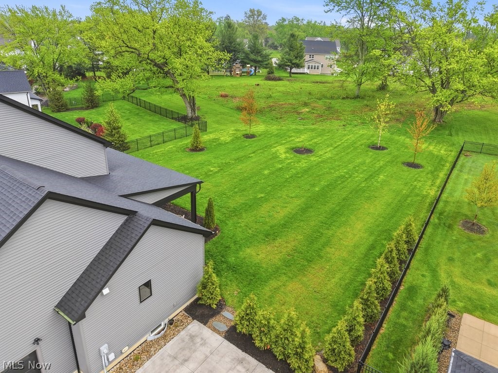 2082 Lanterman Circle Hinckley OH 44233