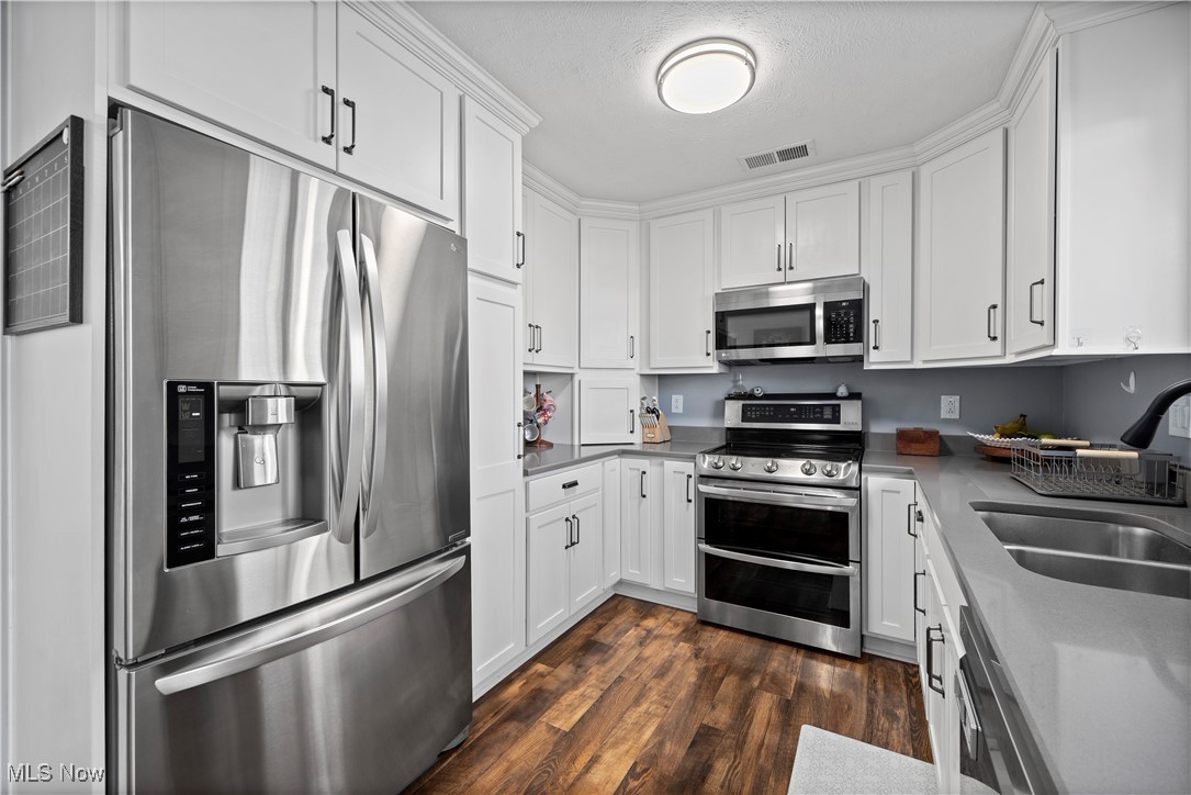 5611 Independence Drive Lorain OH 44053