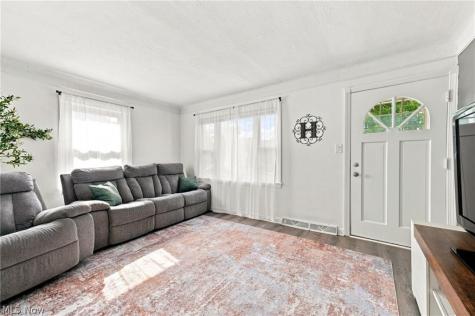 9310 Orchard Avenue Brooklyn OH 44144