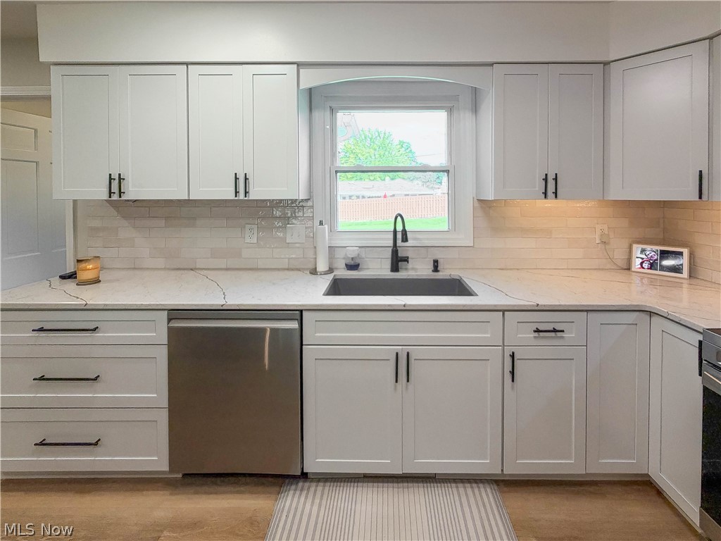 8475 Squirrel Hill Drive NE Warren OH 44484