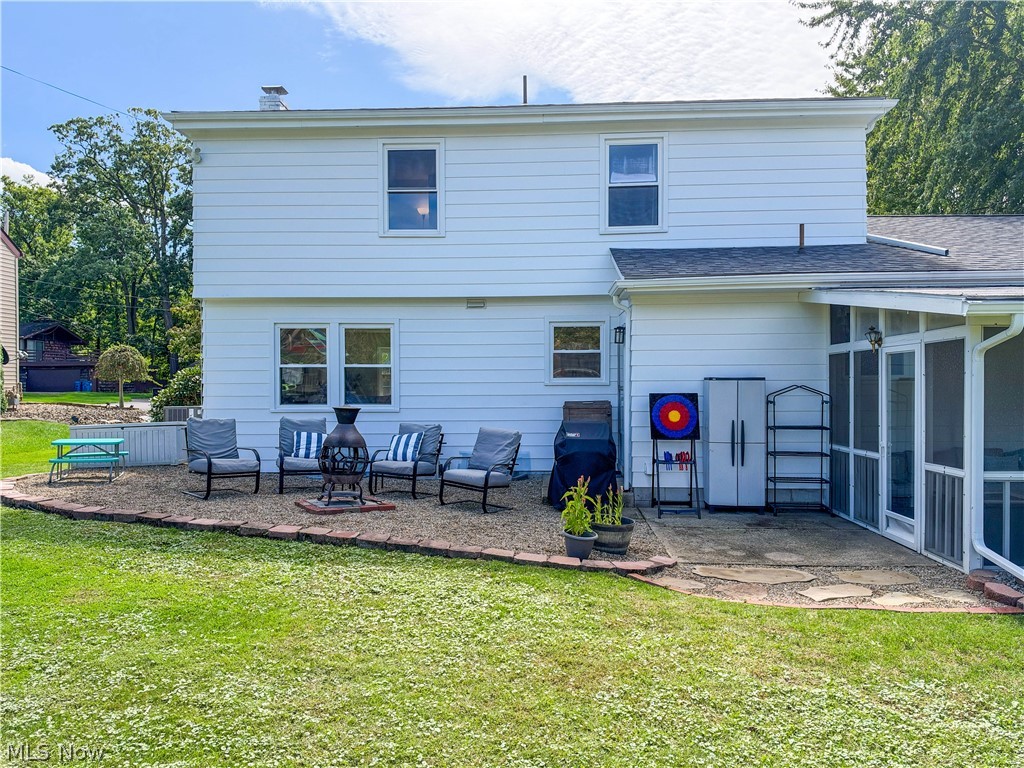 8475 Squirrel Hill Drive NE Warren OH 44484