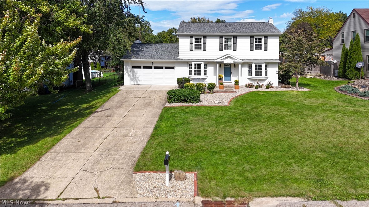 8475 Squirrel Hill Drive NE Warren OH 44484