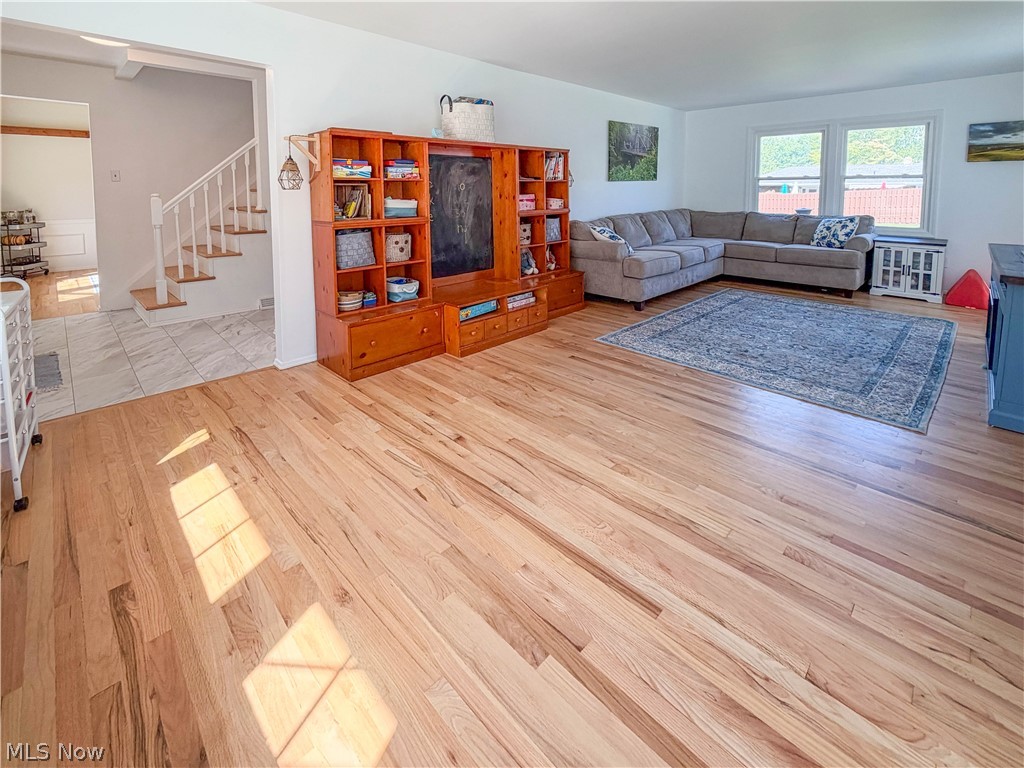 8475 Squirrel Hill Drive NE Warren OH 44484