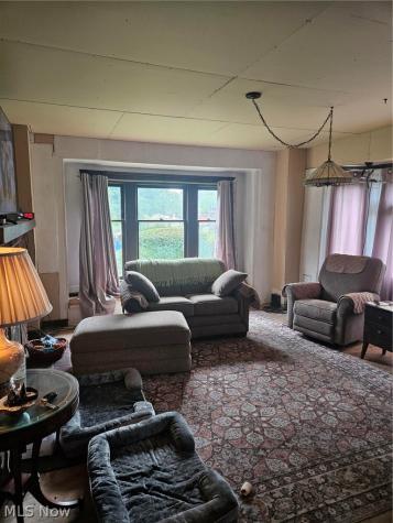 24 Villa Beach Cleveland OH 44110