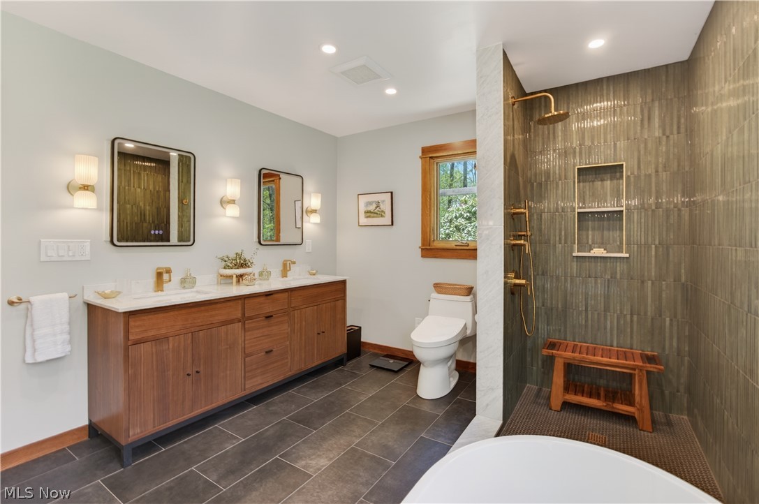31599 Fairview Road Orange OH 44022
