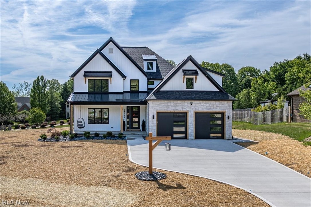 245 Somerset Drive Hinckley OH 44233