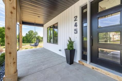 245 Somerset Drive Hinckley OH 44233