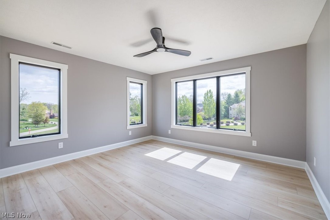245 Somerset Drive Hinckley OH 44233