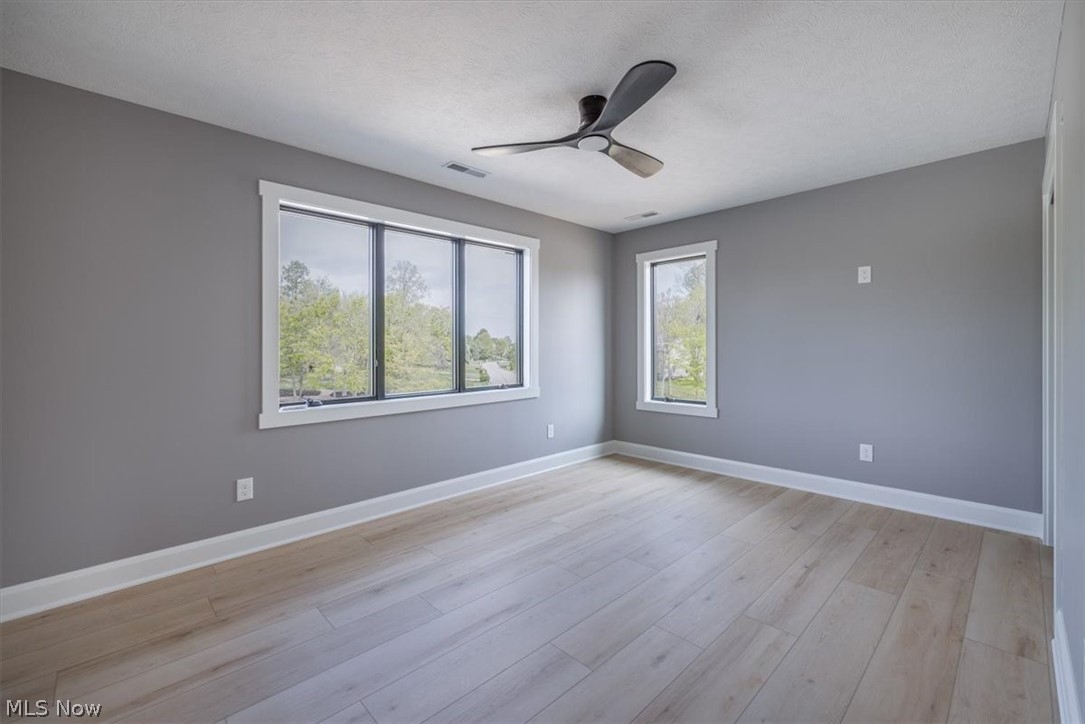 245 Somerset Drive Hinckley OH 44233