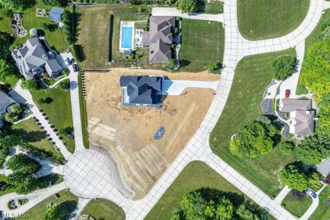 245 Somerset Drive Hinckley OH 44233