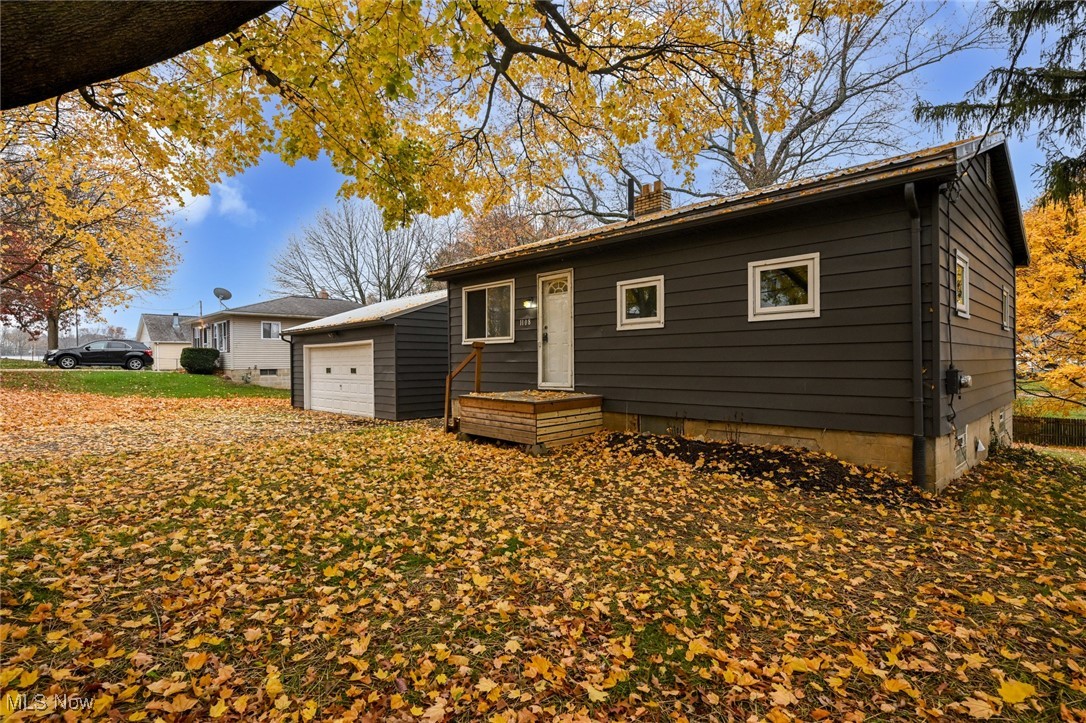 1108 Stinard Avenue Akron OH 44312