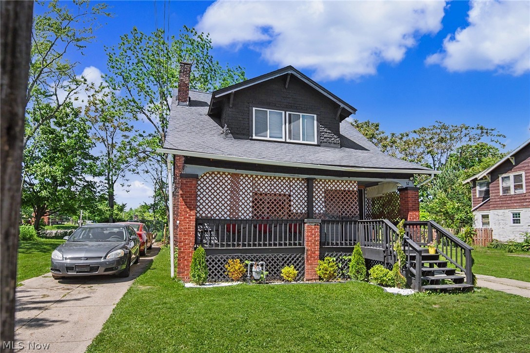 32 E Avondale Avenue Youngstown OH 44507