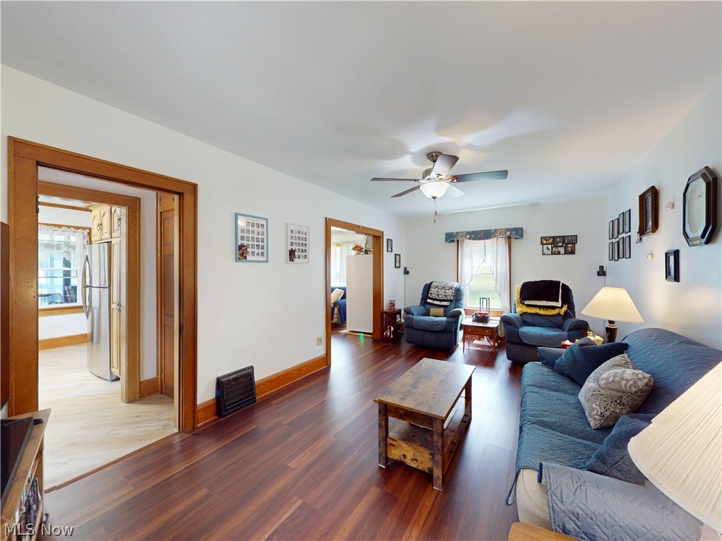 6201 Richville Drive SW Navarre OH 44662