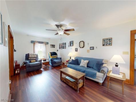 6201 Richville Drive SW Navarre OH 44662