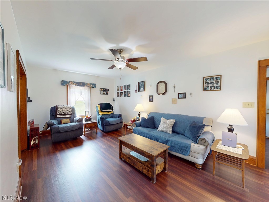 6201 Richville Drive SW Navarre OH 44662