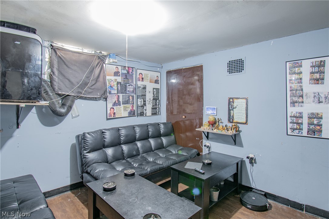 800 Halter Court NW Canton OH 44708