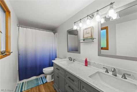 1960 Jo Ann Drive Parma OH 44134