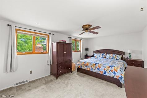 1960 Jo Ann Drive Parma OH 44134