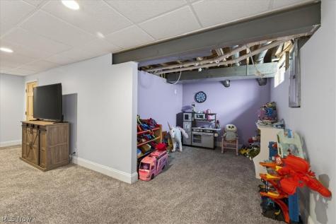 1960 Jo Ann Drive Parma OH 44134