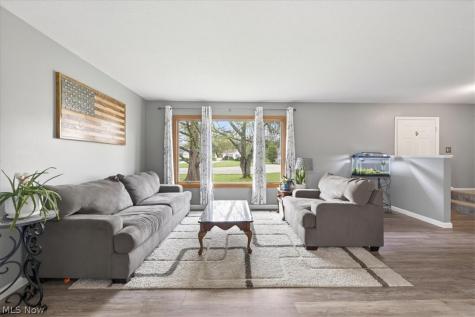 1960 Jo Ann Drive Parma OH 44134
