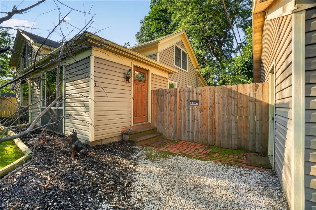 6187 Larkhall Drive Madison OH 44057