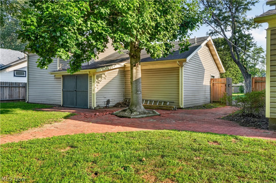 6187 Larkhall Drive Madison OH 44057