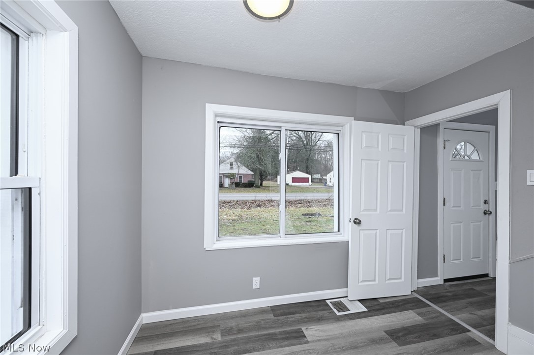 2255 Lake Road Akron OH 44312