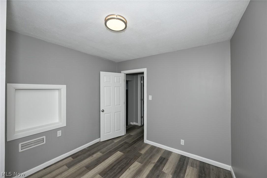 2255 Lake Road Akron OH 44312
