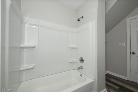 2255 Lake Road Akron OH 44312
