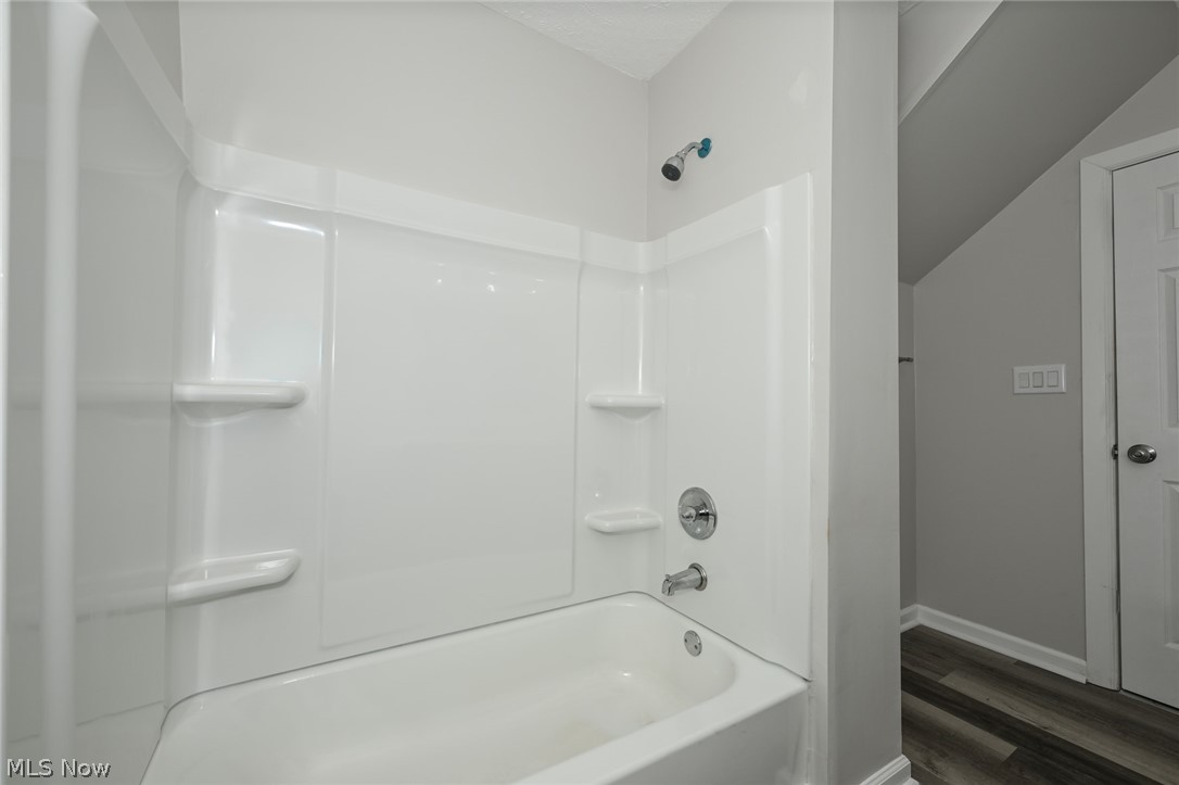 2255 Lake Road Akron OH 44312