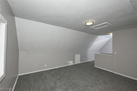2255 Lake Road Akron OH 44312