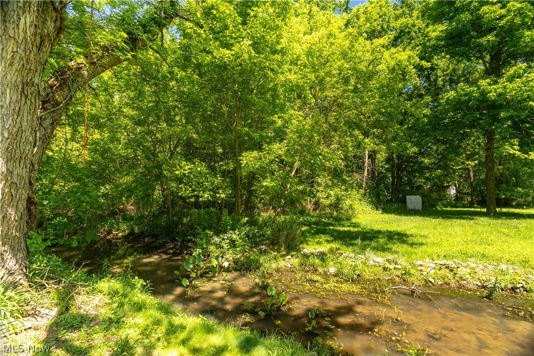 2255 Lake Road Akron OH 44312
