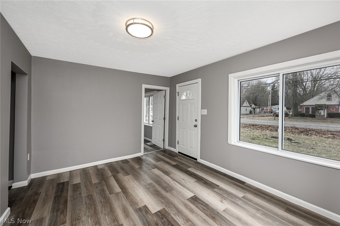 2255 Lake Road Akron OH 44312