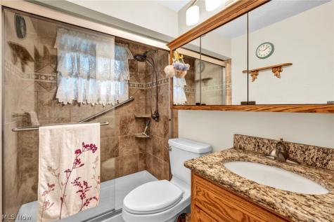 15425 Richard Drive Brook Park OH 44142