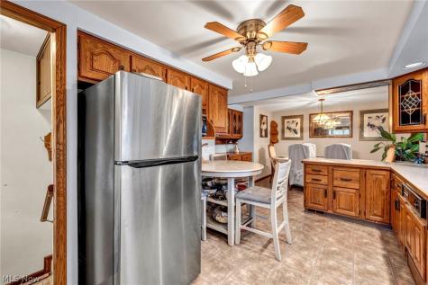 15425 Richard Drive Brook Park OH 44142
