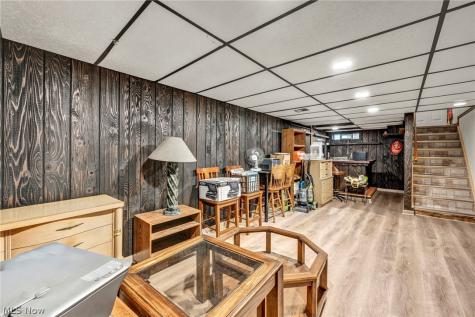 15425 Richard Drive Brook Park OH 44142