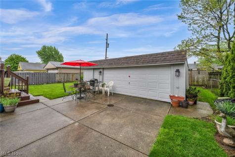 15425 Richard Drive Brook Park OH 44142